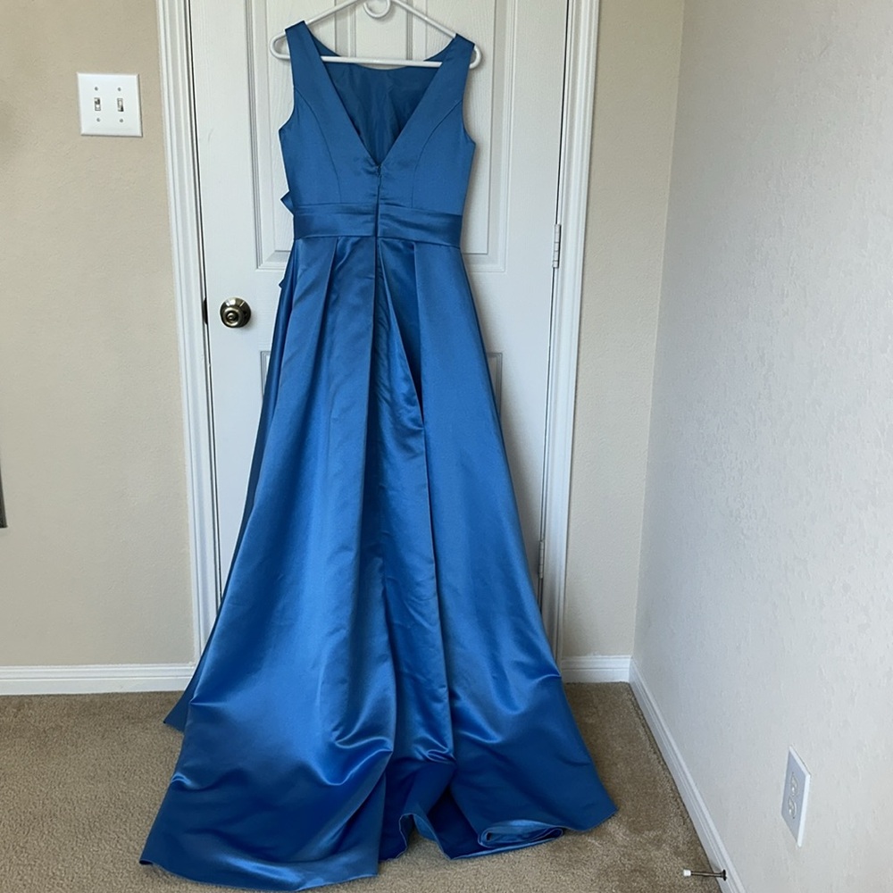 Mother of The Bride Elegant Blue MISSACC Evening Gown! - Picture 6 of 16